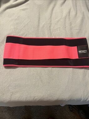 Trinity Waist Belt with Hot Pink Trim